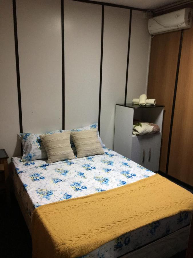 Hostel Parece Mentira Colonia del Sacramento Oda fotoğraf
